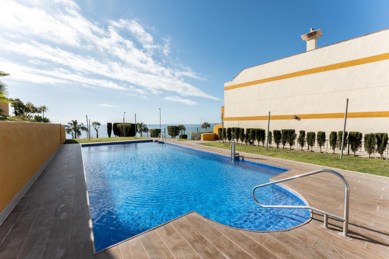 Beachside Retreat With Private Terrace Benalmadena Ngoại thất bức ảnh